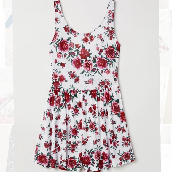 H&M Pants - Floral H&M romper - size XSMALL